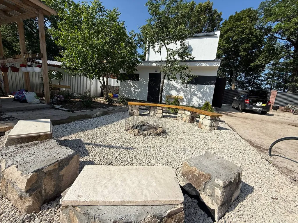 Уютный дом на берегу Волги