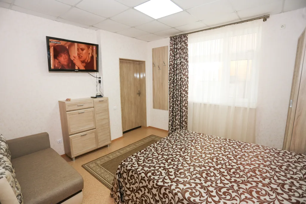 Дом с гаражом для семейного отдыха 100 метров до моря