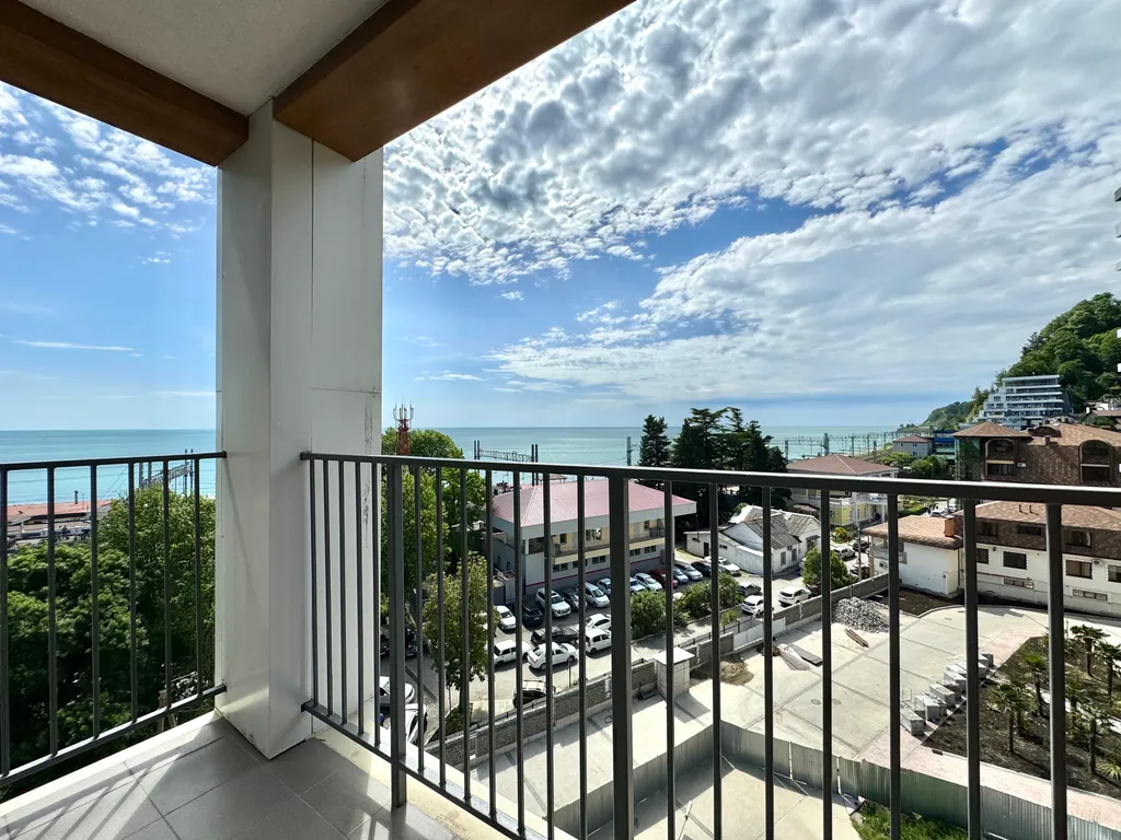 Двухкомнатная квартира с прямым видом на море