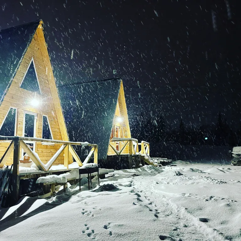 Коттедж дом в стиле A-Frame — аренда посуточно в Шерегеш