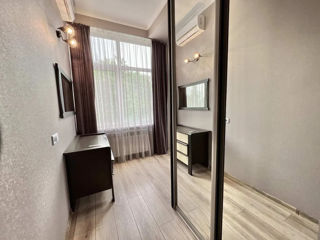 Дом в Гаспре с бассейном и беседкой