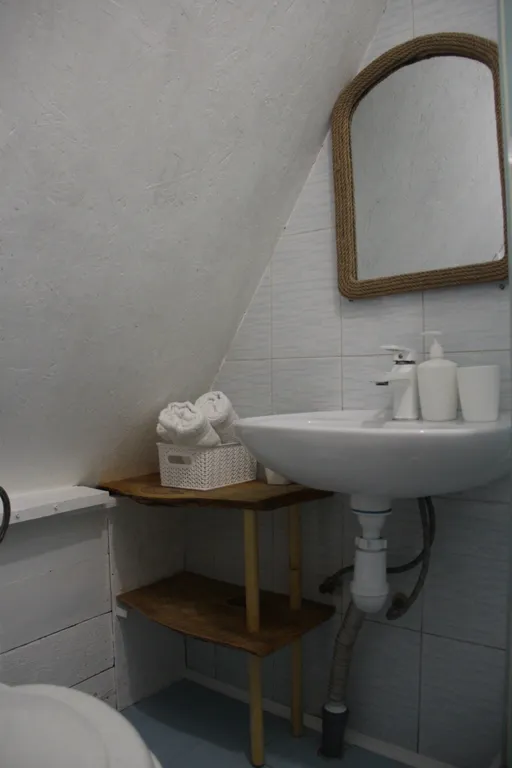 Уютный домик Много дерева