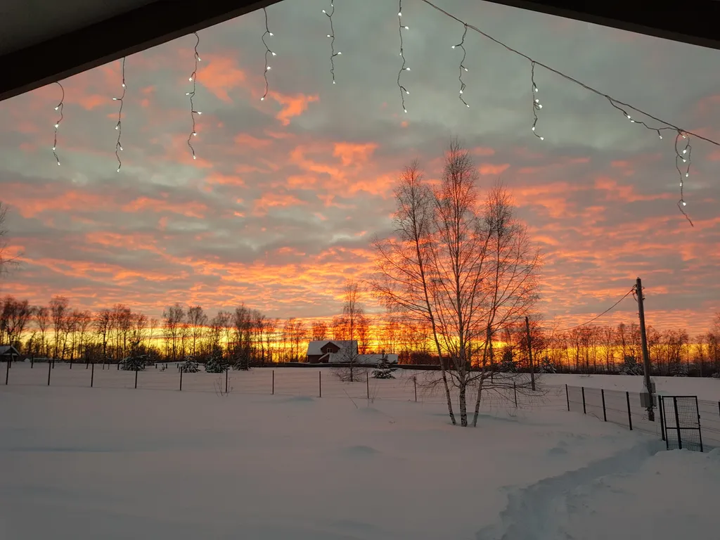 Коттедж Очень уютный, тёплый и красивый дом с витражным остеклением — Введенская Слобода