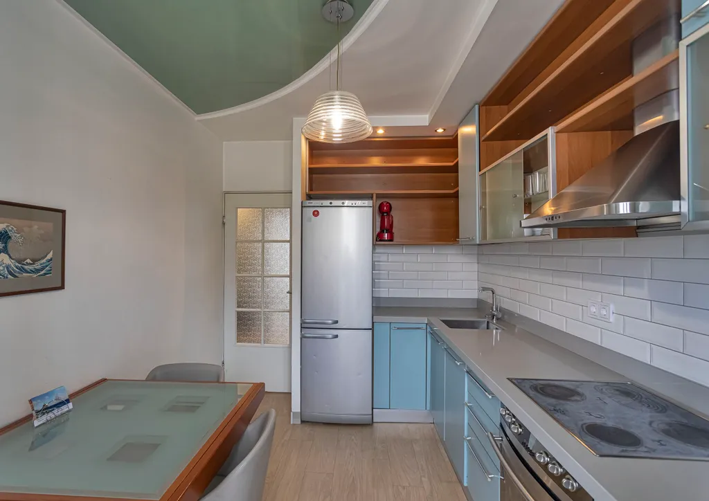 Уютная 3-комнатная квартира в центре с видом на море