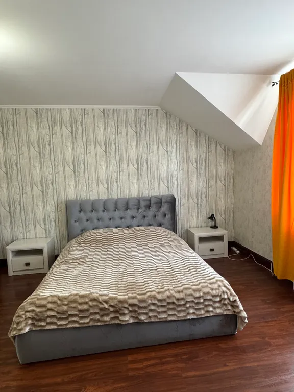 Шикарная квартира у центрального входа в парк