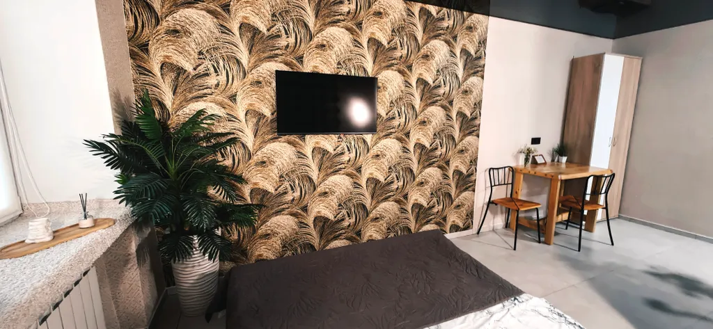 Квартира Уютная студия напротив университета и парка в центре Нефтяников — Омск