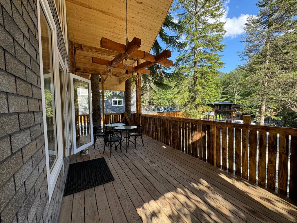 Коттедж Афрейм, домик в лесу — Архыз