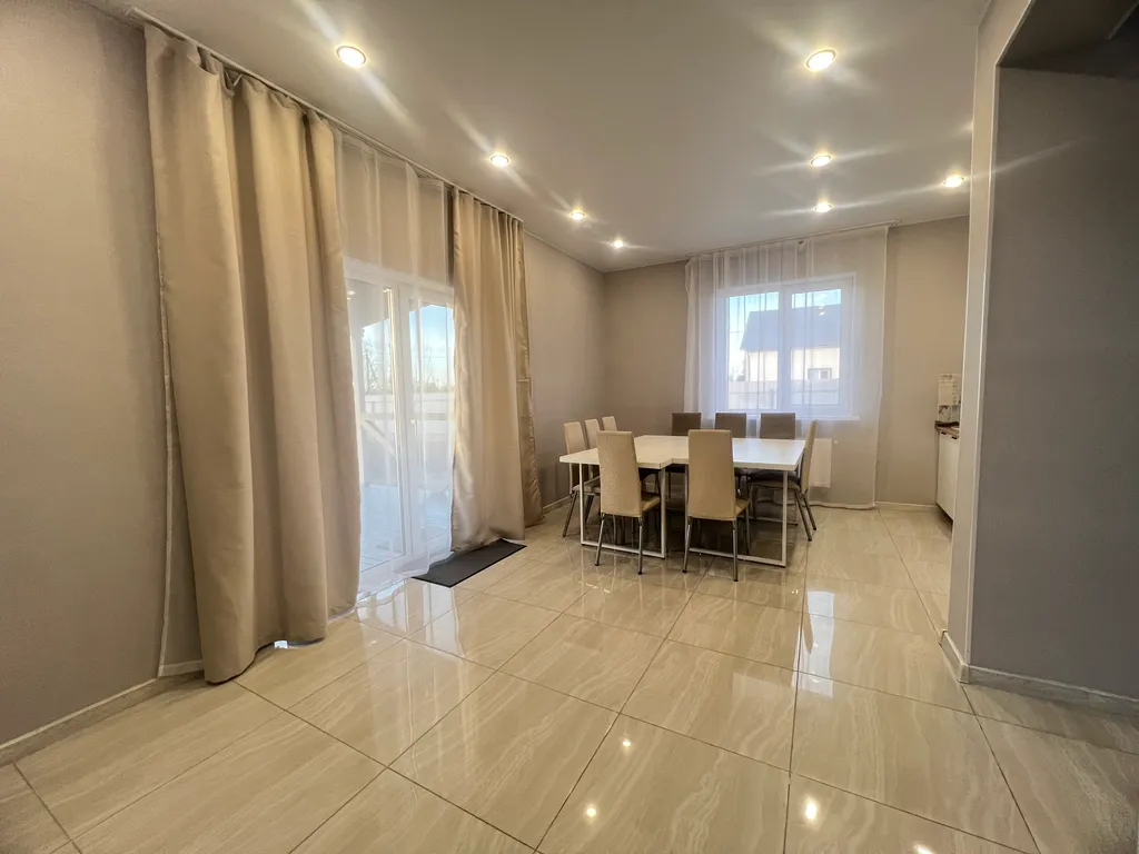 4-комнатный Дом