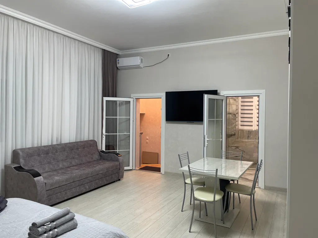 Уютная квартира в самом центре Владикавказа — аренда посуточно в Владикавказ