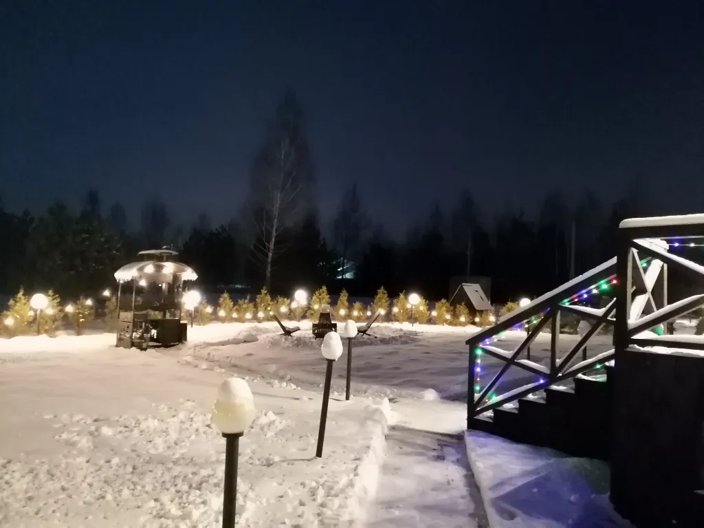 Романтический отдых в доме на границе с лесом