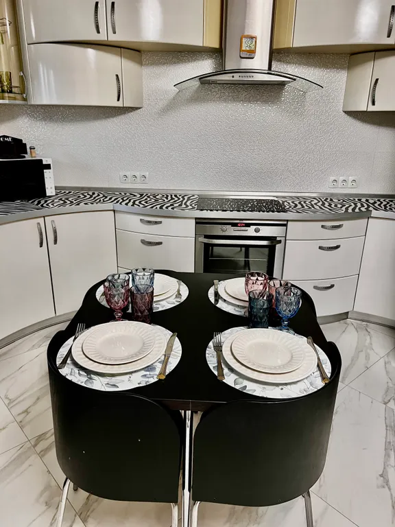 Самый центр, площадь Победы