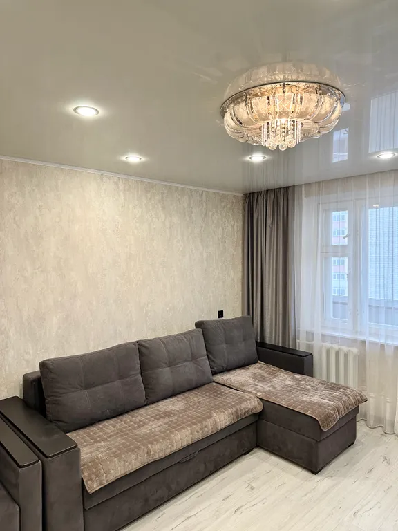 Квартира рядом с Ледовым дворцом Кристал, центр города