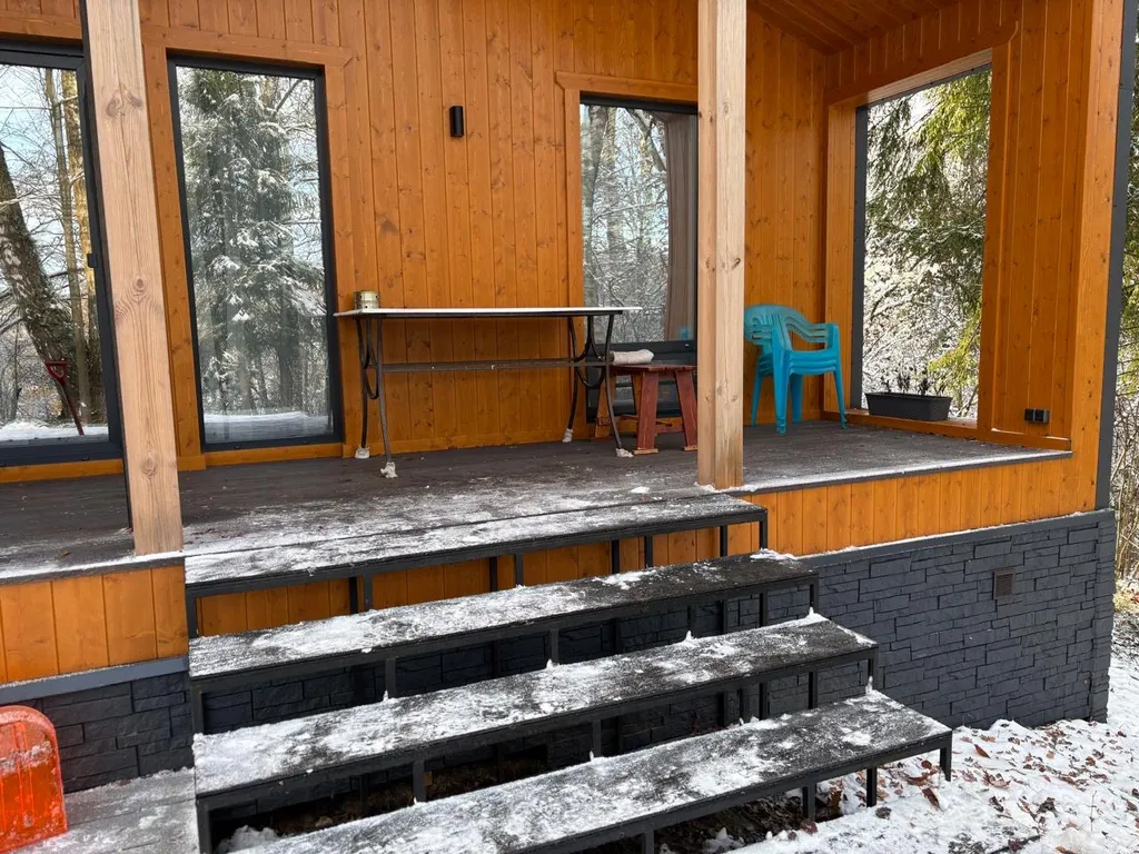 Домик для отдыха в лесу