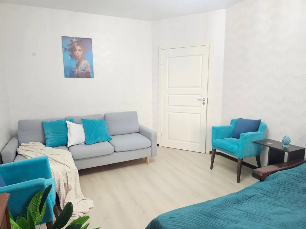 Большая однокомнатная квартира рядом с пляжем