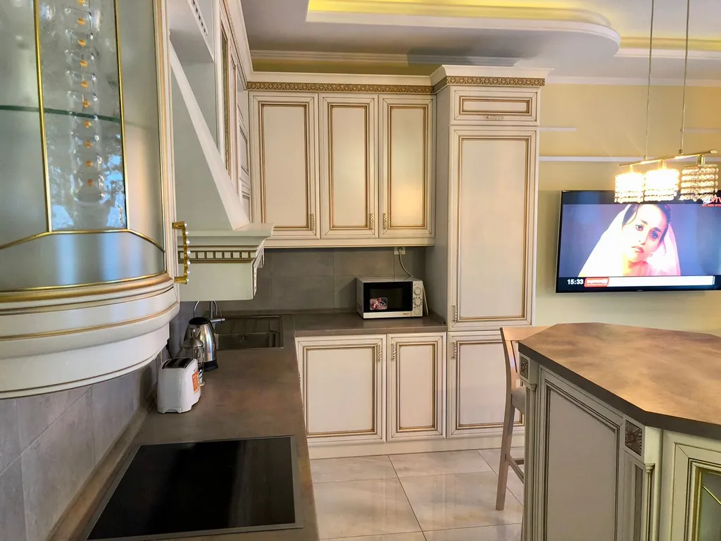 Апартаменты в центре с видом на Севастопольскую бухту