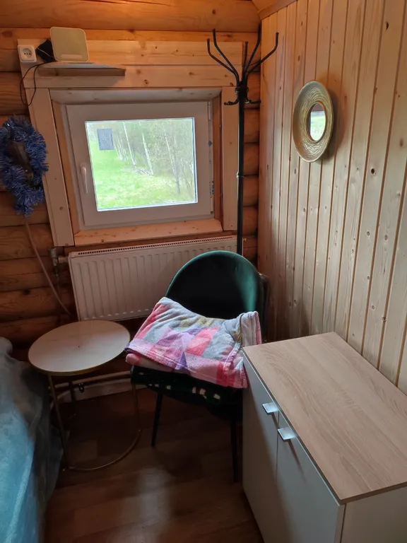 Дом с баней в лесу возле храма и озера