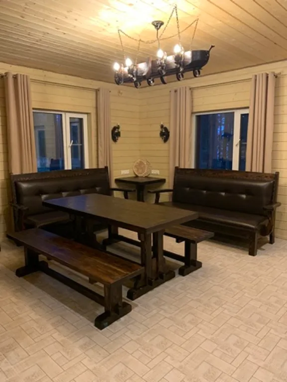 Уютный коттедж в сосновом лесу с видом на озеро