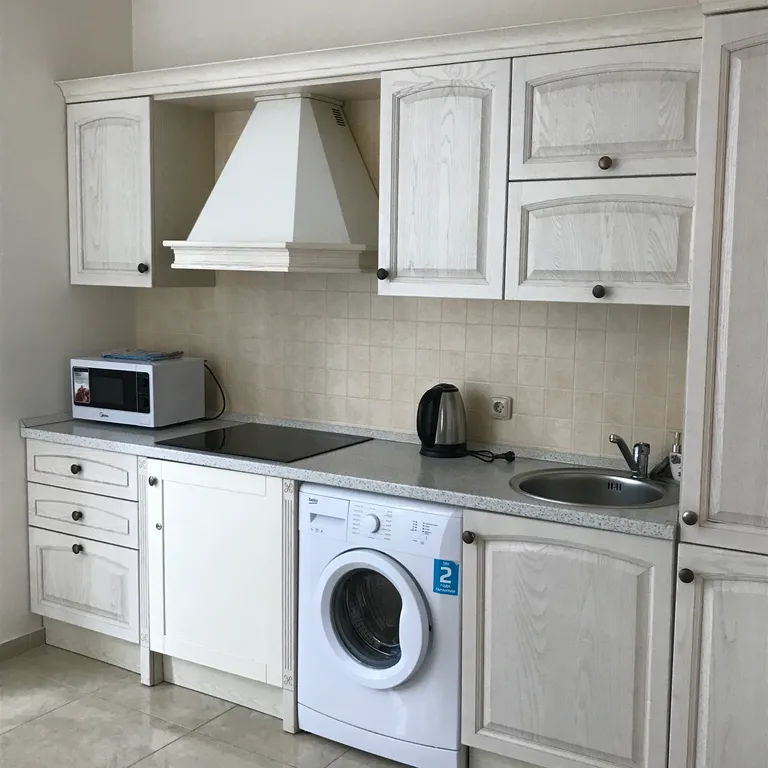 Студия с видом на море