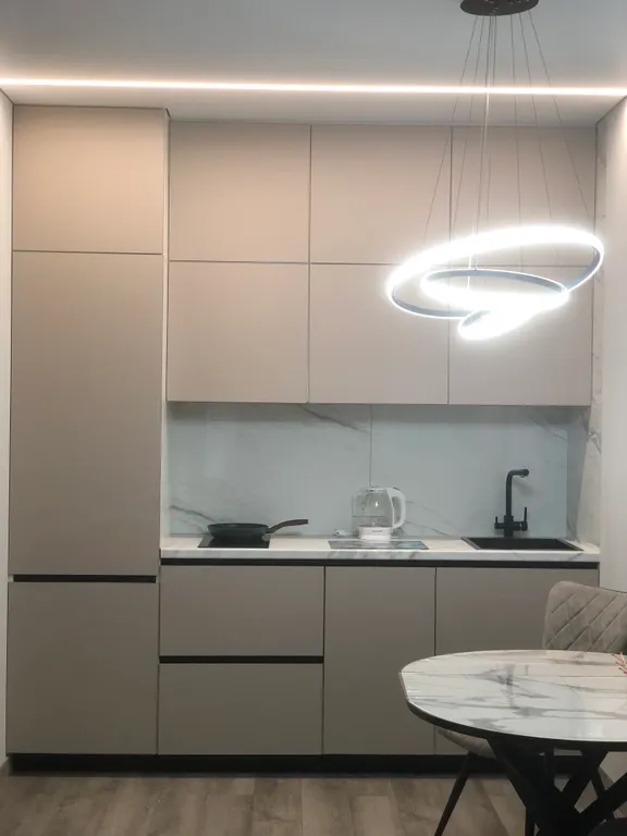 Классная квартира на Патрокле с видом на море и просторным паркингом