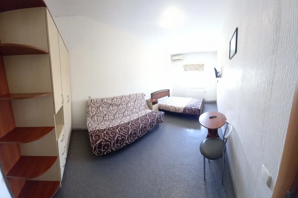 Комфортная комната рядом с морем для семьи