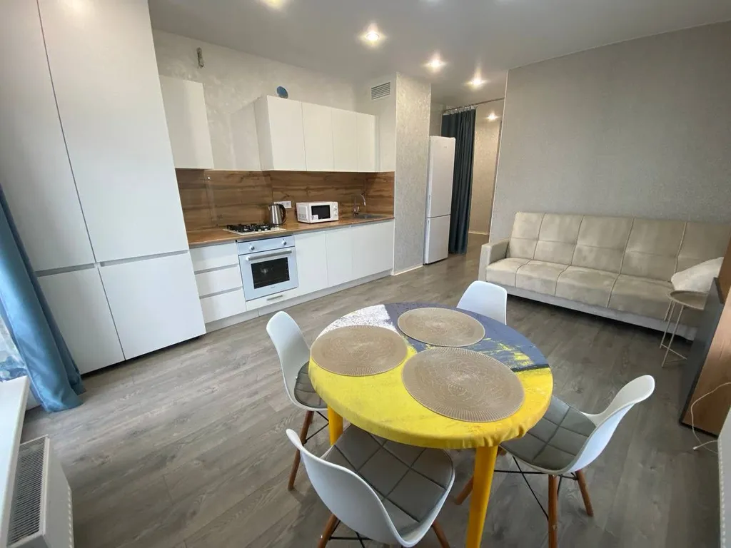 Просторная однушка