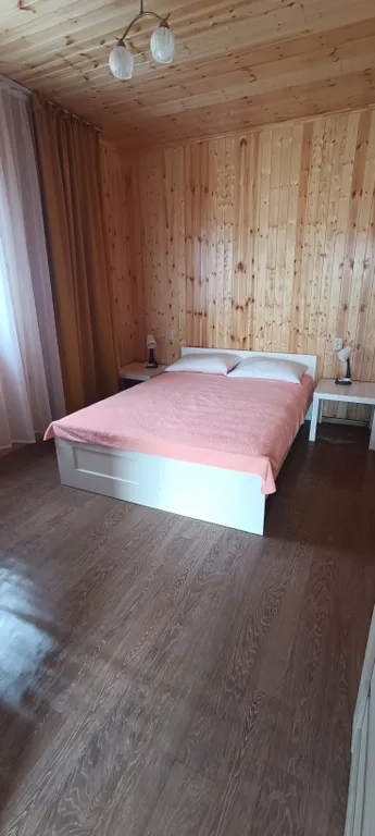 Дом с большой терассой