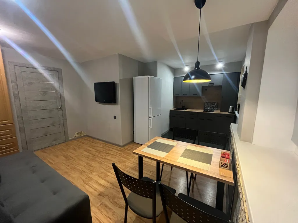 Комфортабельная и просторная квартира в центре города, после ремонта. — аренда посуточно в Великие Луки