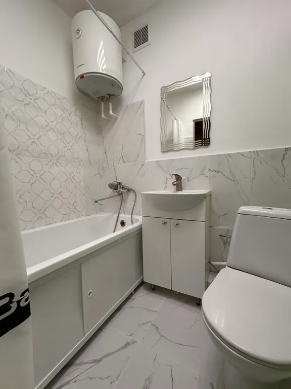 1-комнатная квартира возле городского озёра