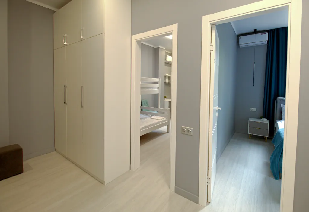 Вместительные апартаменты у моря