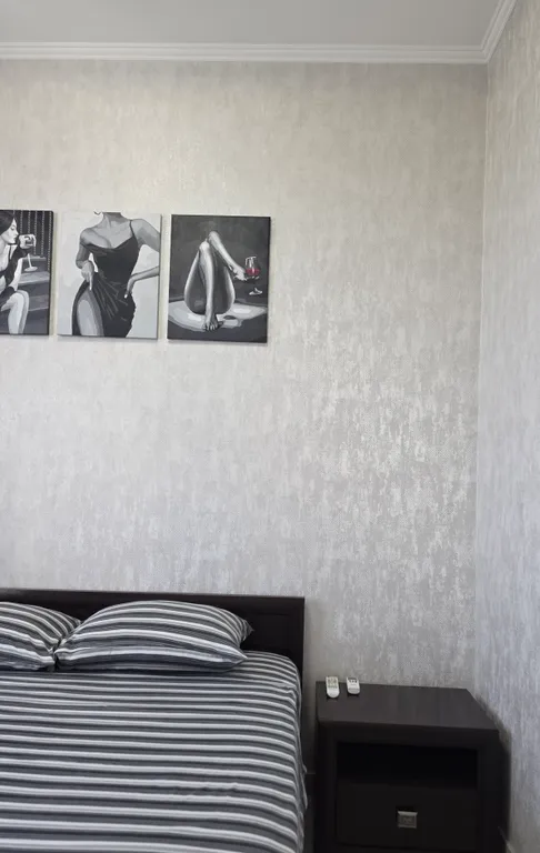 Современная в новом ЖК с водой