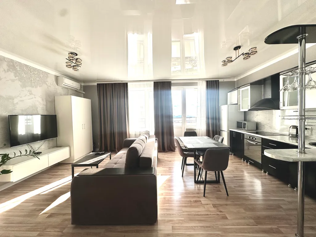 Квартира Квартира Просторная студия с видом на море — Геленджик