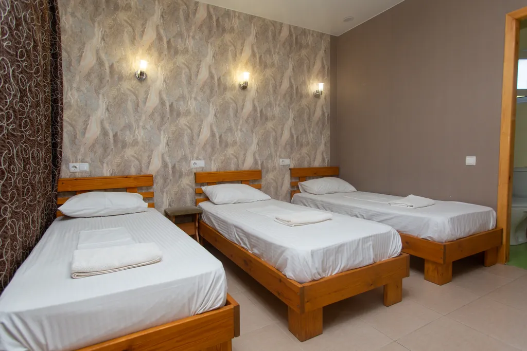 Уютный трёхместный номер: комфорт и удобство для вашей дружной компании