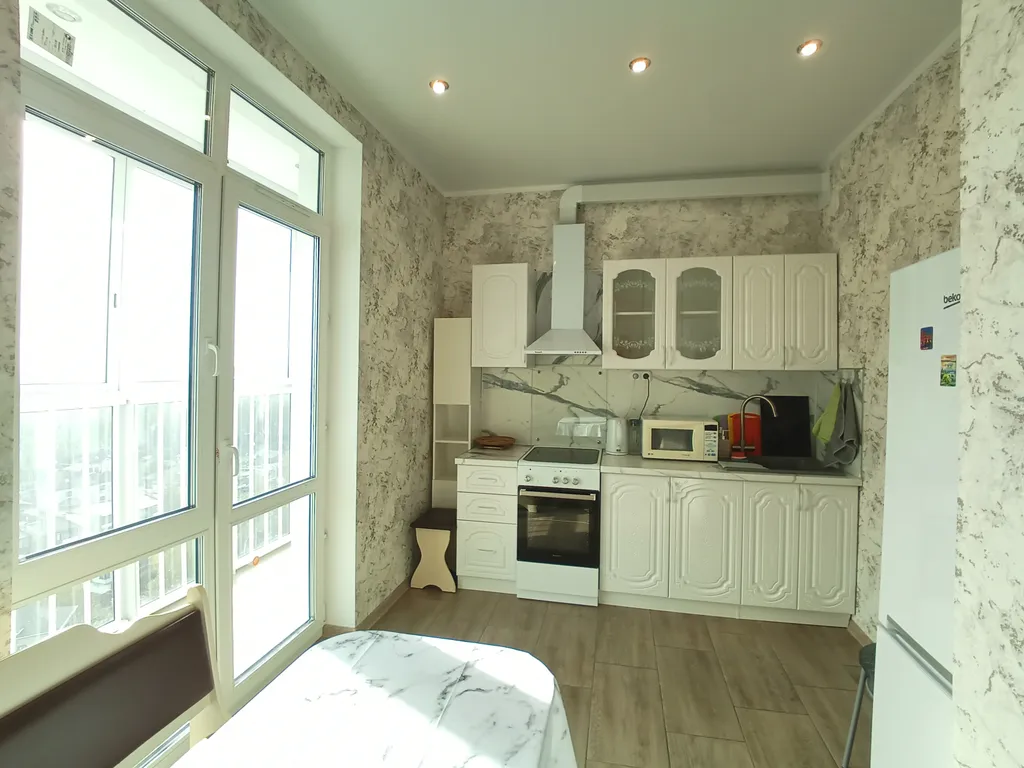 Свежая двушка в шаге от метро