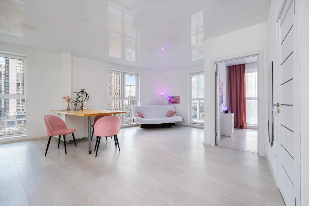 Просторная квартира с панорамным видом — аренда посуточно в Минск