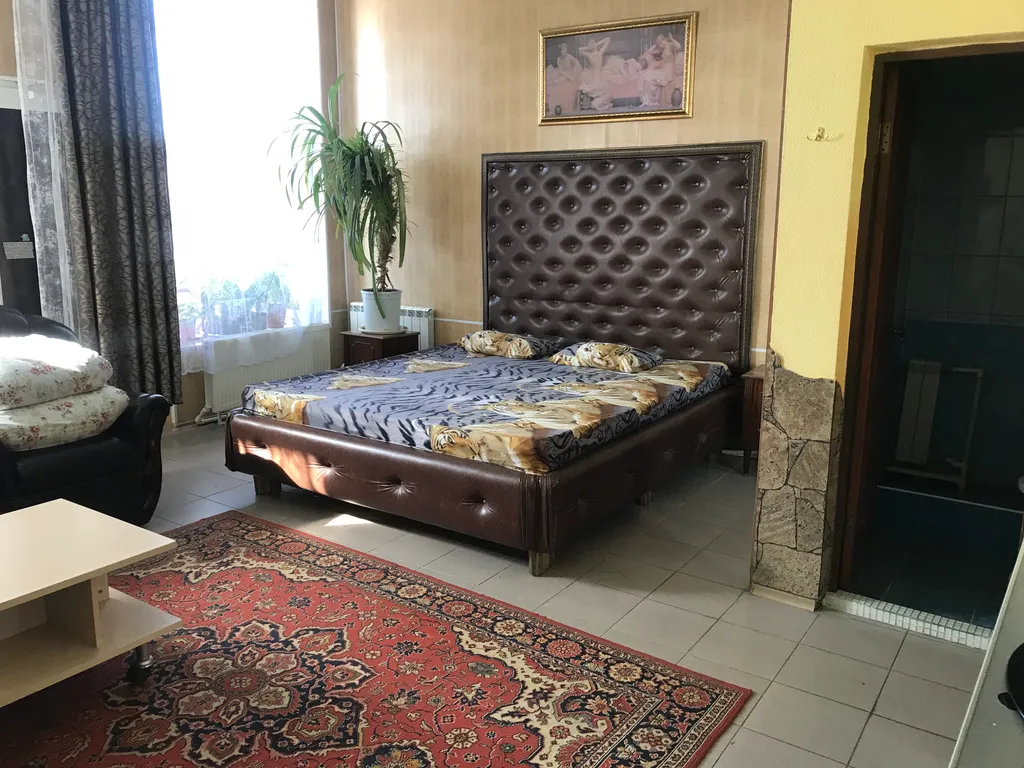Квартира Комната — аренда посуточно в Шахты