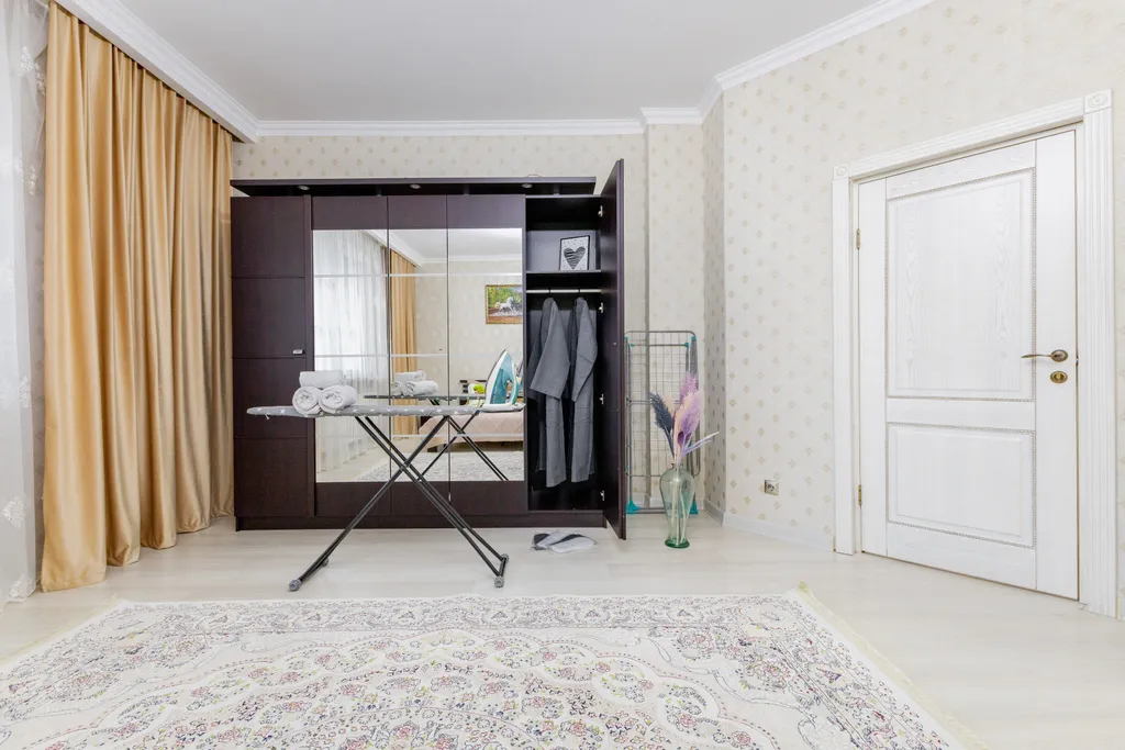 3-х комнатная квартира в самом центре столицы с видом на Байтерек