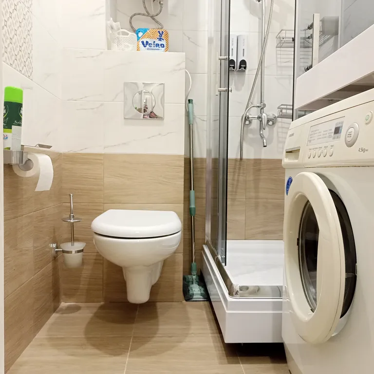 Новая студия в центре с водонагревателем