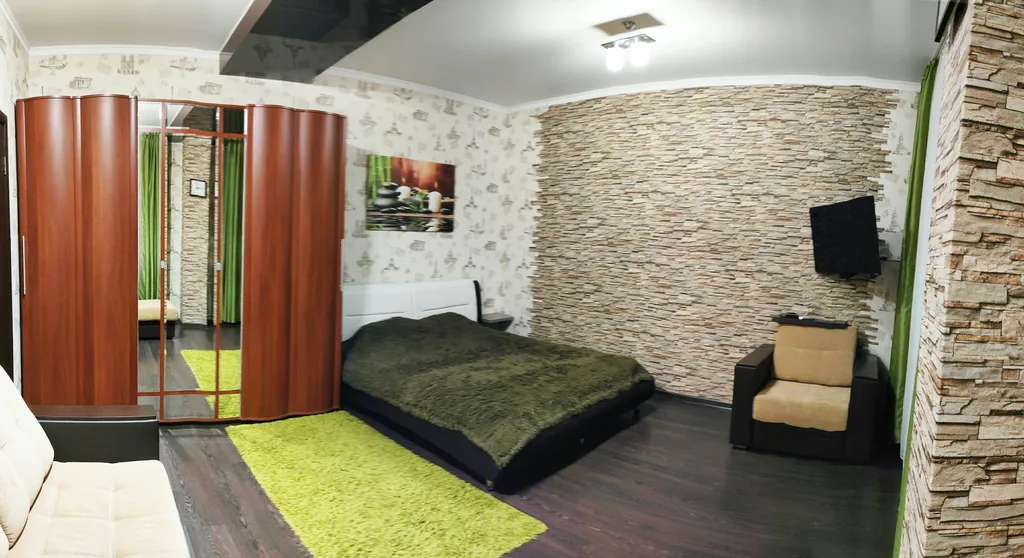 Квартира на набережной