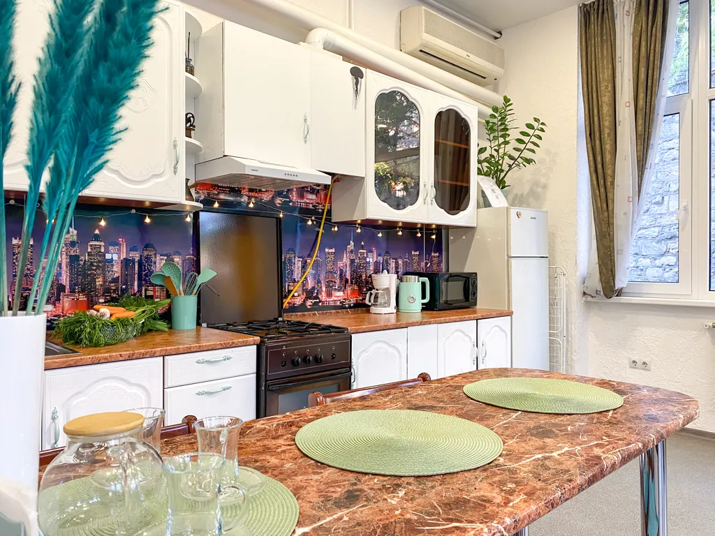 Квартира Квартира Счастье жить в центре Севастополя в яркой и стильной квартире — Севастополь