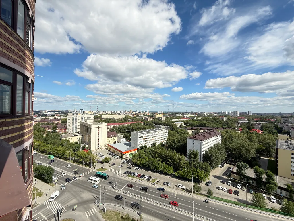Квартира Апартаменты Паруса в центре города, с потрясающим видом из окна — Тюмень