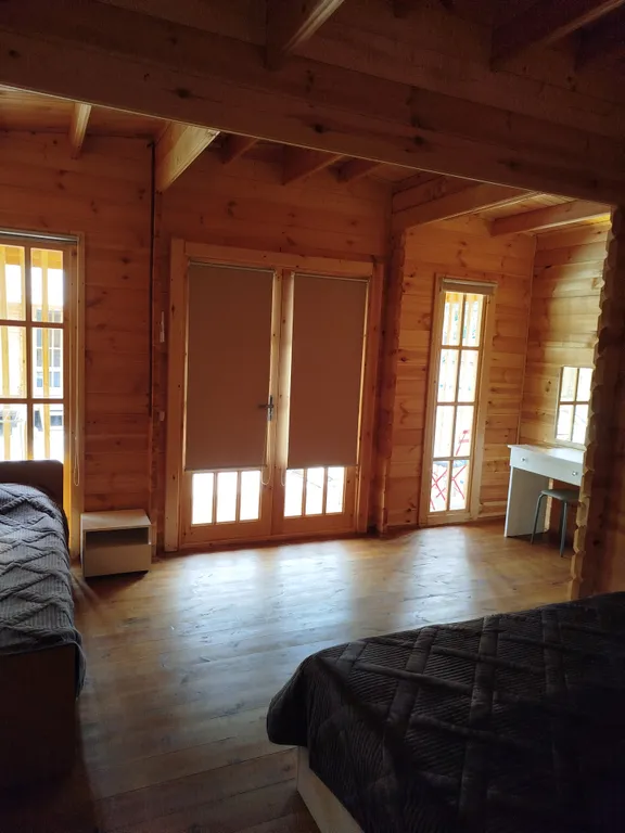 Коттедж Эко-домик трёхместный — Гагра