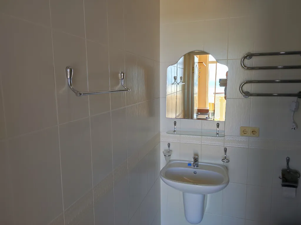 Комната у Воронцовского парка с видом на море