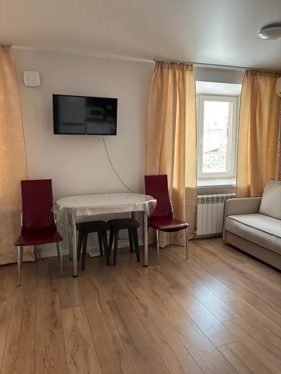 1-комнатная квартира рядом с КГЦО и МНТК