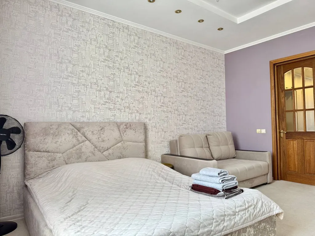 Полноценная 3-комнатная квартира в центре города