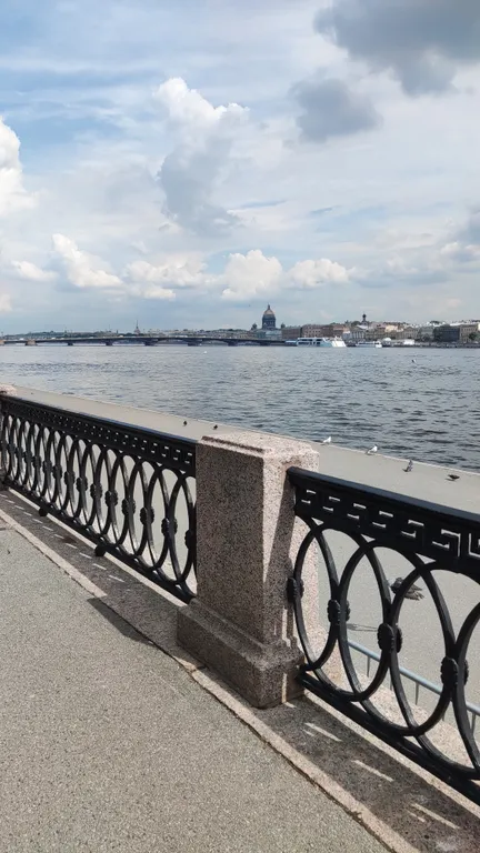 Уютная атмосферная квартира в Петербургском стиле