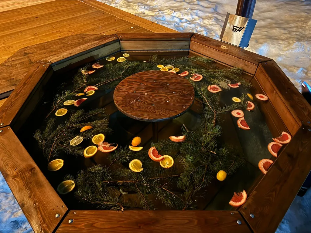 Коттедж Прекрасный дом-БАРН с большой террасой и банным чаном — Ногинск