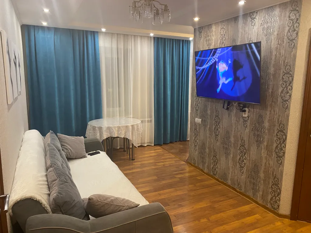 3-комнатная Квартира — аренда посуточно в Амурск