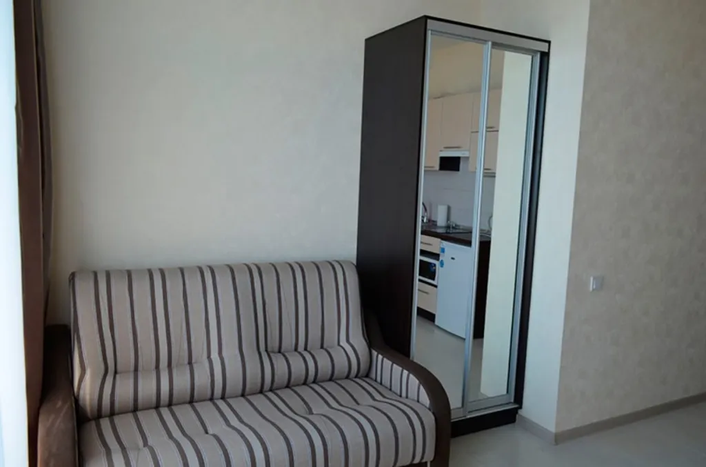 Студия на двоих с балконом у моря