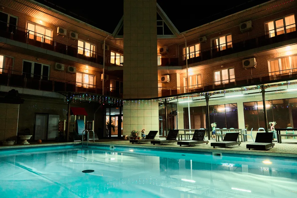 Отель Лотос