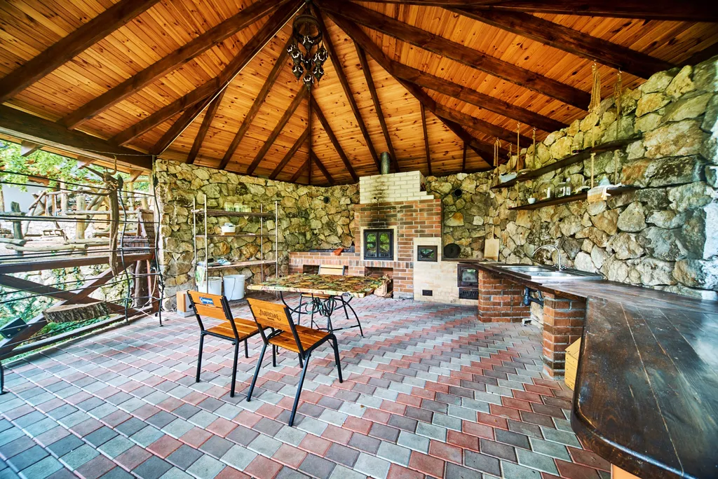 Дом в альпийском стиле в видом на горы